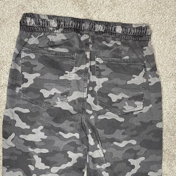 America Eagle Next Level Stretch Camo Jeans - Picture 5 of 7